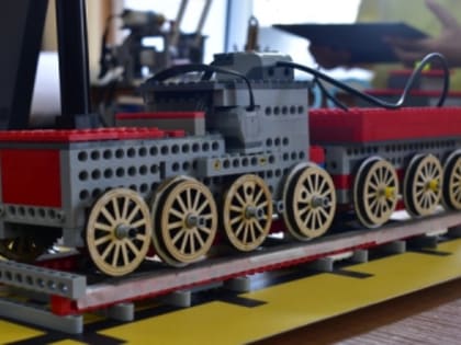 Глава округа провел встречу с участниками робототехнической Олимпиады