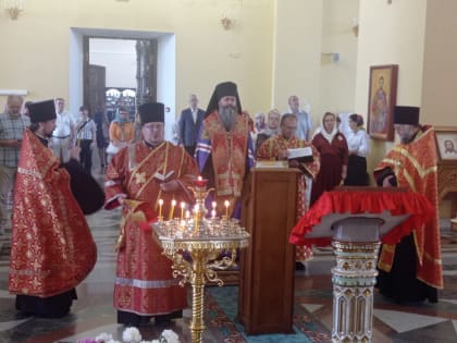 Панихида по основателям династии Демидовых