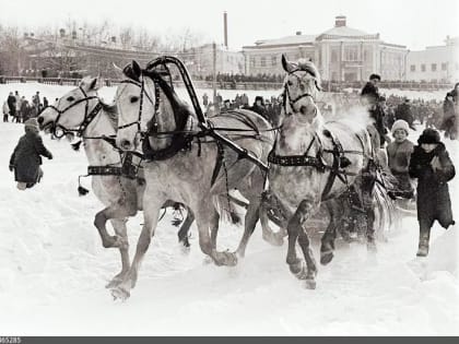 Хлеба и зрелищ