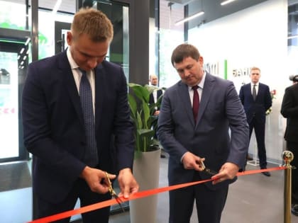 В Екатеринбурге открылось мультиформатное отделение ипотечно-строительного банка Дом.рф