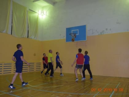 Сотрудники ирбитского СИЗО-2 сыграли на турнире по баскетболу