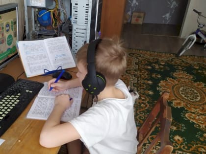 Третья четверть у оренбургских школьников из-за морозов началась дистанционно