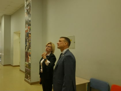 Александр Каптюг посетил ряд общеобразовательных учреждений города Екатеринбурга