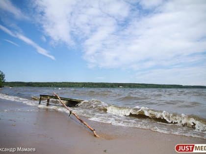 С начала лета в свердловских водоемах утонули 14 человек