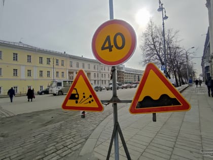 В Екатеринбурге на все лето закроют движение по участку улицы Учителей в Пионерском