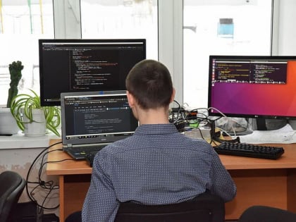 В Роспотребнадзоре рассказали, как не нарваться на обман при ремонте телефонов и компьютеров