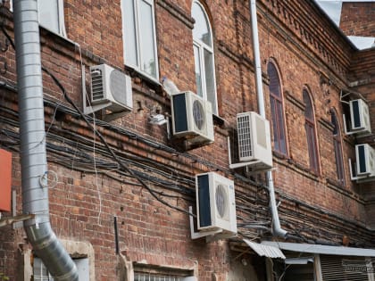 В Екатеринбурге офисные работники конфликтуют из-за кондиционеров