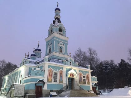 В Новогоднюю и Рождественскую ночь прихожан Иоанно-Предтеченского собора доставит домой автобус