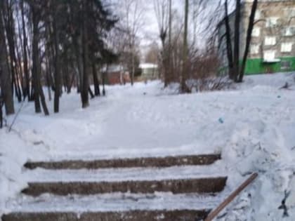 В свои 73 года беру лопату и чищу