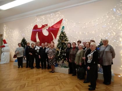 Экскурсия для пенсионеров района в краеведческий музей