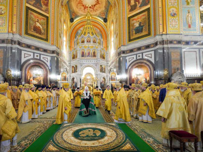 В шестнадцатую годовщину интронизации Святейшего Патриарха Кирилла епископ Нижнетагильский и Невьянский Феодосий в сонме архиереев сослужил Главе Русской Православной Церкви