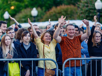 Кто работает, тот ярко отдыхает