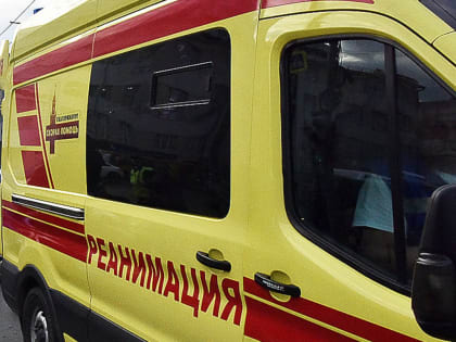 В Екатеринбурге в девятого этажа онкодиспансера выпал мужчина