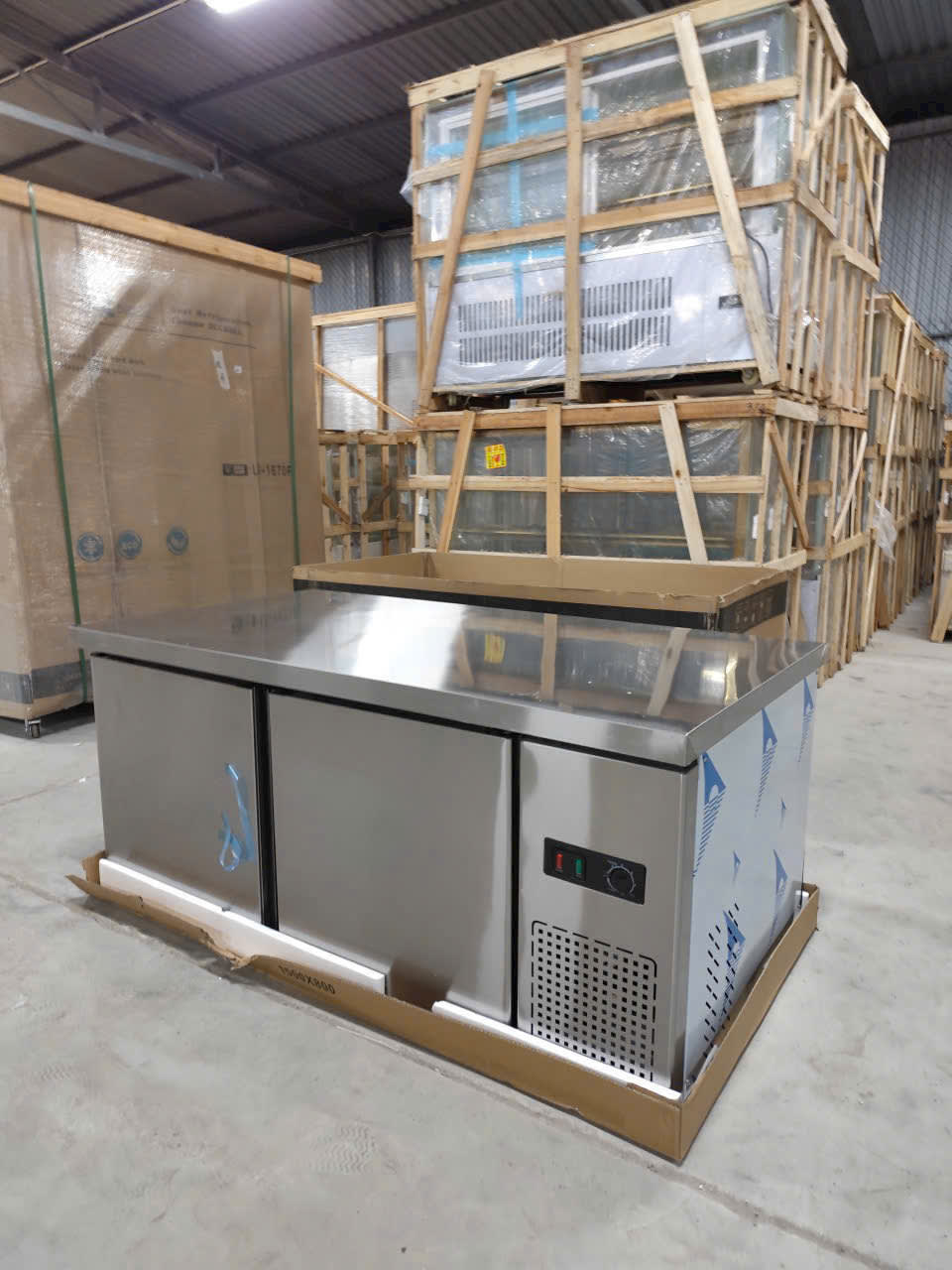 tủ bàn đông mát 1m8 - Bàn Lạnh – Bàn Đông – Bàn Mát Wincoold chính hãng tủ bàn đông mát 1m8 - Bàn Lạnh – Bàn Đông – Bàn Mát Wincoold chính hãng