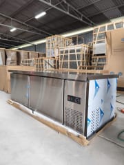 Ảnh chi tiết 1 của tủ bàn đông mat 1m5 - Wincoold Ảnh chi tiết 1 của tủ bàn đông mat 1m5