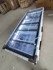 Ảnh chi tiết 1 của tủ đông kính lùa - Wincoold Ảnh chi tiết 1 của tủ đông kính lùa