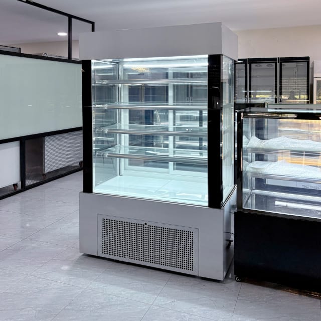 Tủ Bánh Kem 5 Tầng 1M8 DG-1800Z Kính Vuông - Tủ Bánh Kem Wincoold