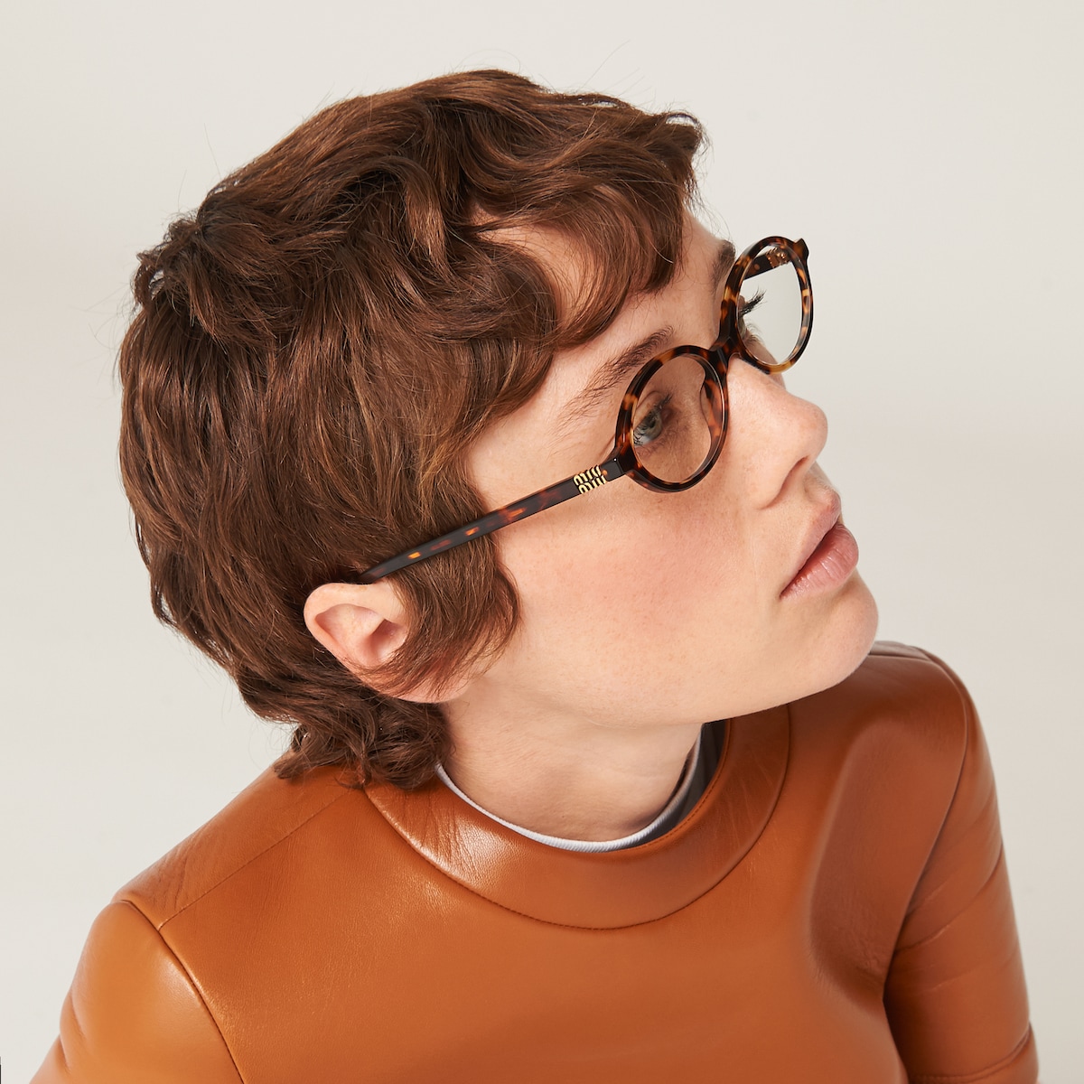 Miu Miu SMU04Z — Miu Regard Güneş Gözlüğü 2
