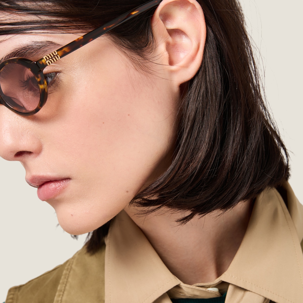 Miu Miu SMU04Z — Miu Regard Güneş Gözlüğü 2