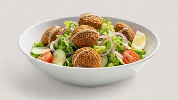 Falafel Salaatti