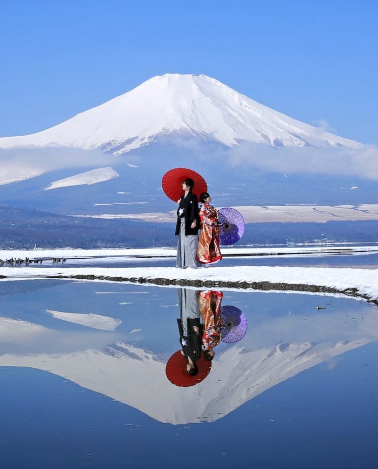 富士山周辺をドライブ 大自然を丸ごと楽しむ日帰りモデルコース 旅先で特別な結婚写真が残せるフォトジェニックジャーニー By De Co