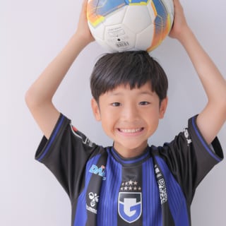 男の子　可愛い　カラフル　キッズフォトスタジオ　ハピスタ