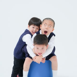 入園写真　入園フォト　キッズフォトスタジオ　大阪フォトスタジオ　堺市フォトスタジオ　入学記念　制服撮影　3兄弟　兄弟撮影