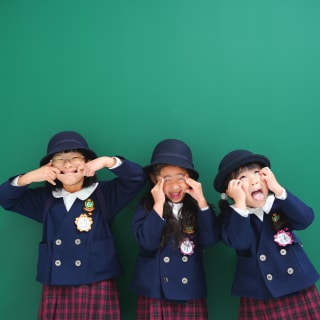卒園　卒園写真　卒業　卒業写真　卒園卒業撮影　キッズフォトスタジオ　大阪フォトスタジオ　フォトスタジオ　大阪フォトスタジオ　堺市フォトスタジオ　制服撮影　友達撮影　仲良し写真　友達と卒園撮影