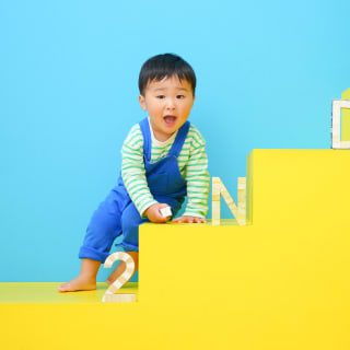 2歳誕生日　バースデー　バースデーフォト　キッズフォトスタジオ　　子どもスタジオ　お誕生日
