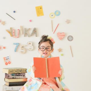 七五三　3歳女の子　可愛い　カラフル　キッズフォトスタジオ　ハピスタ