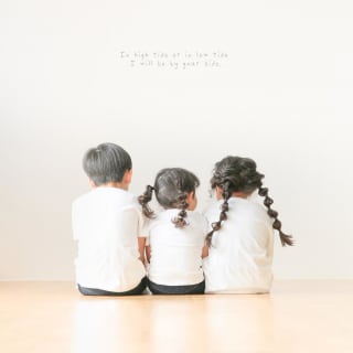 兄弟フォト　記念写真　カラフル　キッズフォトスタジオ　ハピスタ