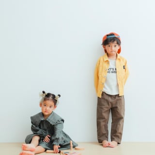 きょうだい撮影　写真　カラフル　フォトスタジオ　ハピスタ