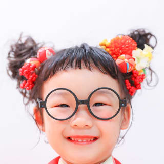 七五三　3歳女の子　可愛い　カラフル　キッズフォトスタジオ　ハピスタ