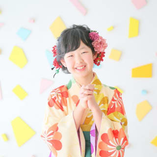 七五三　７歳女の子　可愛い　カラフル　キッズフォトスタジオ　ハピス