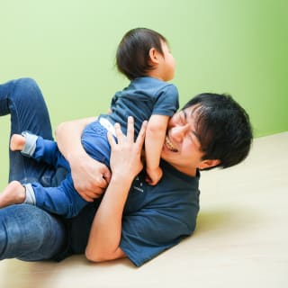 家族写真 　可愛い　親子　２歳