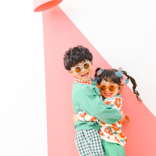 きょうだい撮影　写真　カラフル　フォトスタジオ　ハピスタ