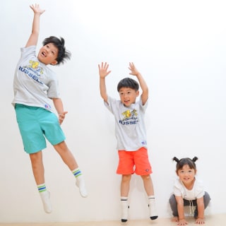 兄弟写真　3兄弟　家族写真