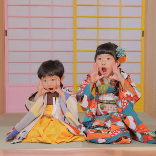 七五三　兄弟　可愛い　カラフル　キッズフォトスタジオ　ハピスタ