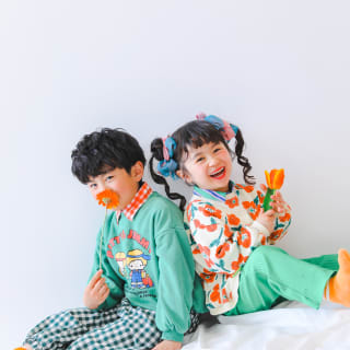きょうだい撮影　写真　カラフル　フォトスタジオ　ハピスタ
