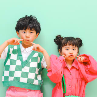 きょうだい撮影　写真　カラフル　フォトスタジオ　ハピスタ