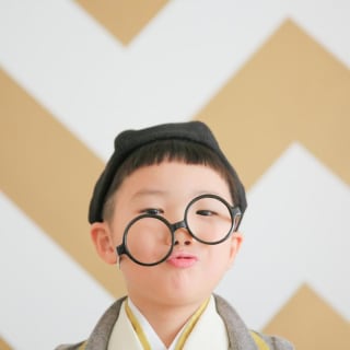 七五三　記念写真　男の子　メガネ　キッズフォトハウス　HAPISTA