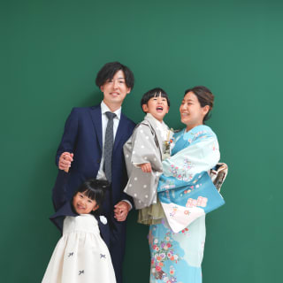 七五三　七五三撮影　753撮影　753 3歳男の子　男の子着物　オリジナル着物　キッズフォトスタジオ　フォトスタジオ　大阪フォトスタジオ　堺市フォトスタジオ　家族撮影　家族　ファミリーフォト　ファミリー　ママ着物　ママ訪問着