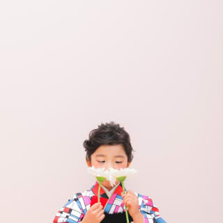 七五三　７歳女の子　可愛い　カラフル　キッズフォトスタジオ　ハピスタ