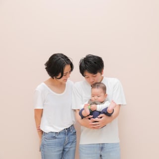 ベビー　ママ　パパ　赤ちゃん　家族写真　記念日　お誕生日　キッズフォトハウス　HAPISTA