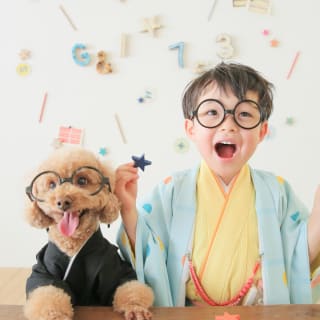 七五三　記念写真　男の子　わんちゃん　メガネ　キッズフォトハウス　HAPISTA