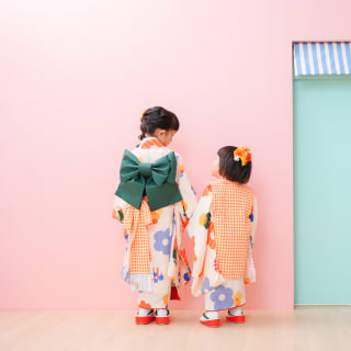 七五三　７歳女の子　3歳女の子　可愛い　カラフル　キッズフォトスタジオ　ハピスタ
