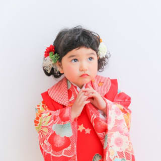 七五三　3歳女の子　可愛い　カラフル　キッズフォトスタジオ　ハピスタ