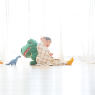 七五三　記念写真　男の子　恐竜　キッズフォトハウス　HAPISTA