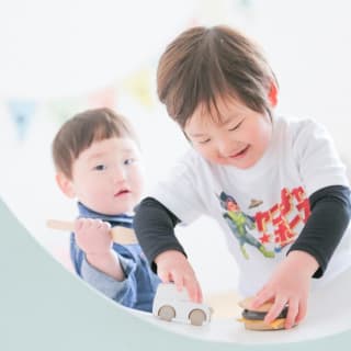 バースデー　お誕生日　男の子　おもちゃ　キッズ写真　HAPISTA