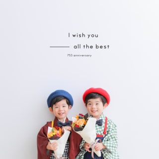 七五三　記念写真　男の子　花束　キッズフォトハウス　HAPISTA